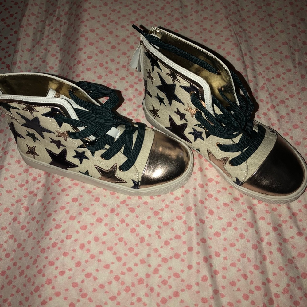 New, Never Worn Girls Sneakers